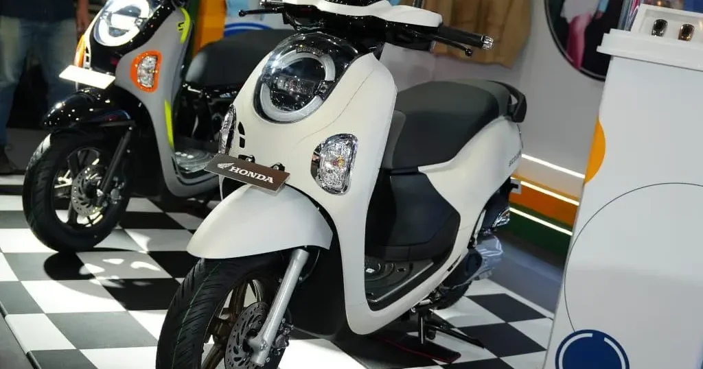 Evolusi Desain Retro-Modern: Membedah Filosofi Estetika Honda Scoopy